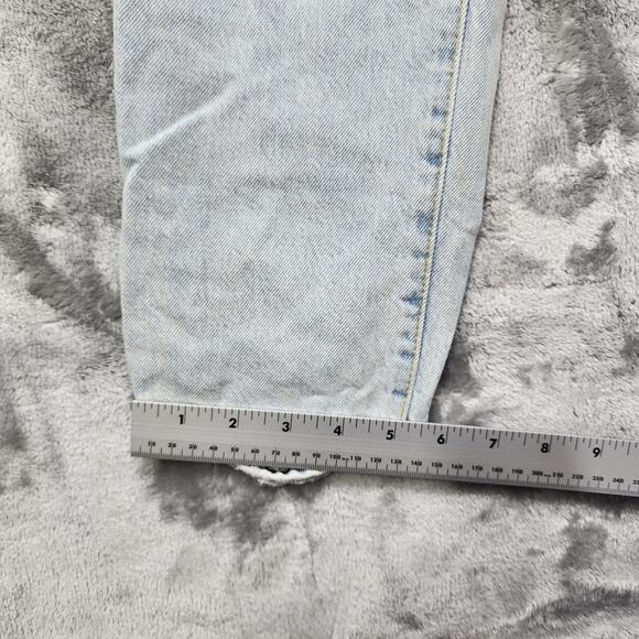 H&M Jeans Womens 6 Blue Light Wash Distressed Ripped Ultra High Waist Mom Jean - Picture 16 of 16